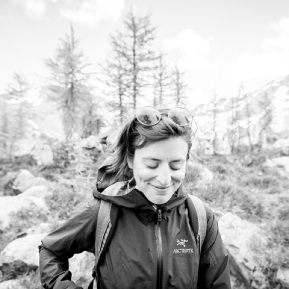 Meet your Posher, Chloe - Picture 1 of 1